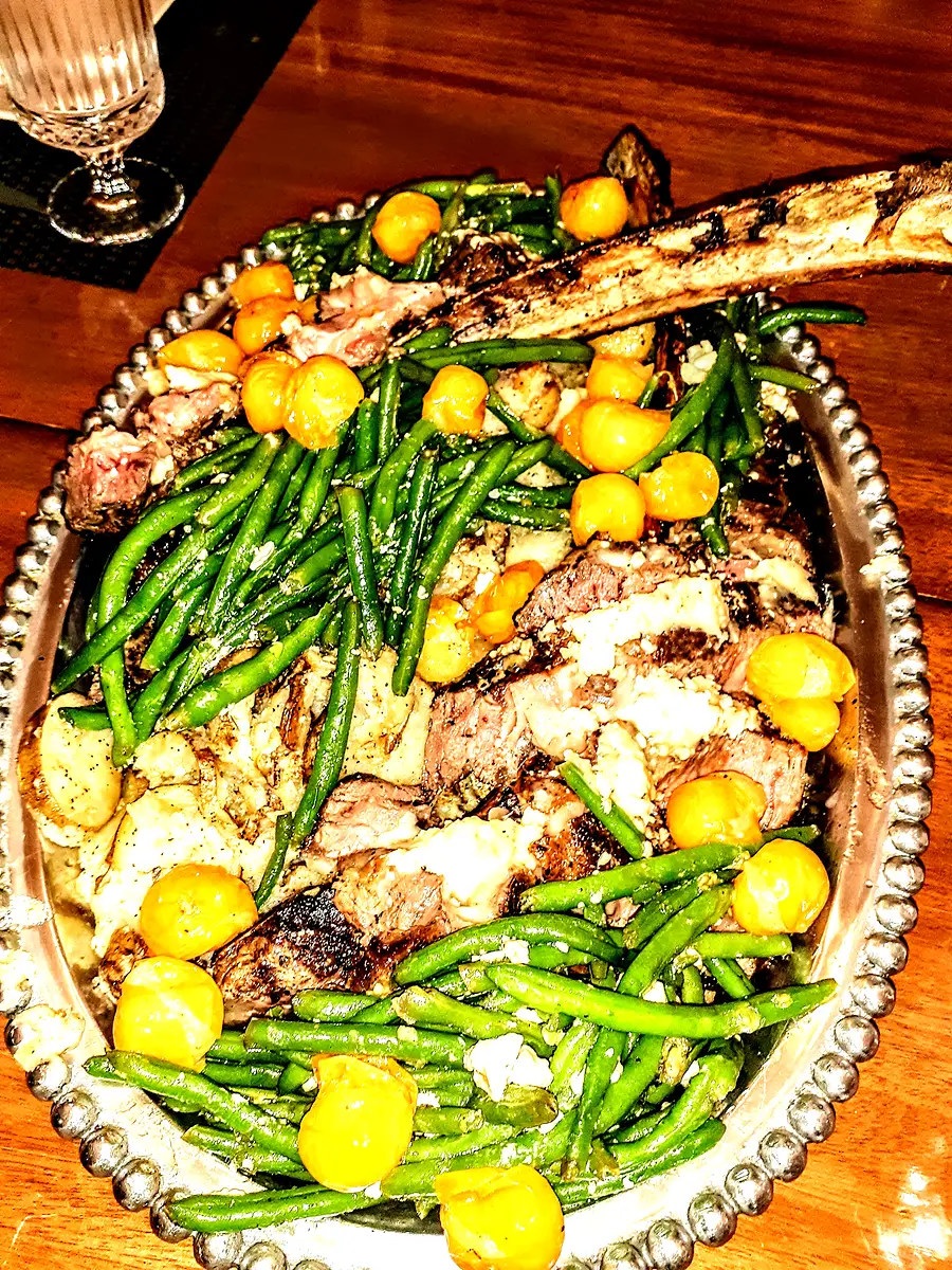 Holiday event table service